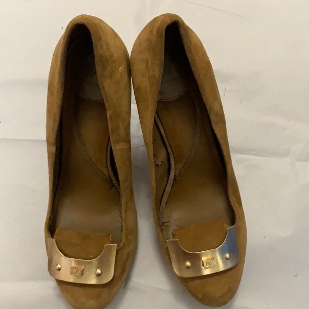 DIANNE VON FURSTENBERG PUMPS SIZE 8 1/2W